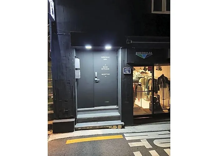 Itaewon 2* ソウル特別市